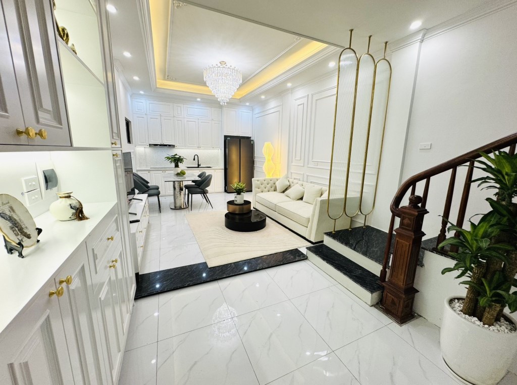 ÁN NHÀ NGỌC HÀ - GẦN PHỐ - GẦN Ô TÔ - 38M2 - 5 TẦNG - 4M MẶT TIỀN - 9 TỶ - LÔ GÓC - NHÀ ĐẸP Ở NGAY